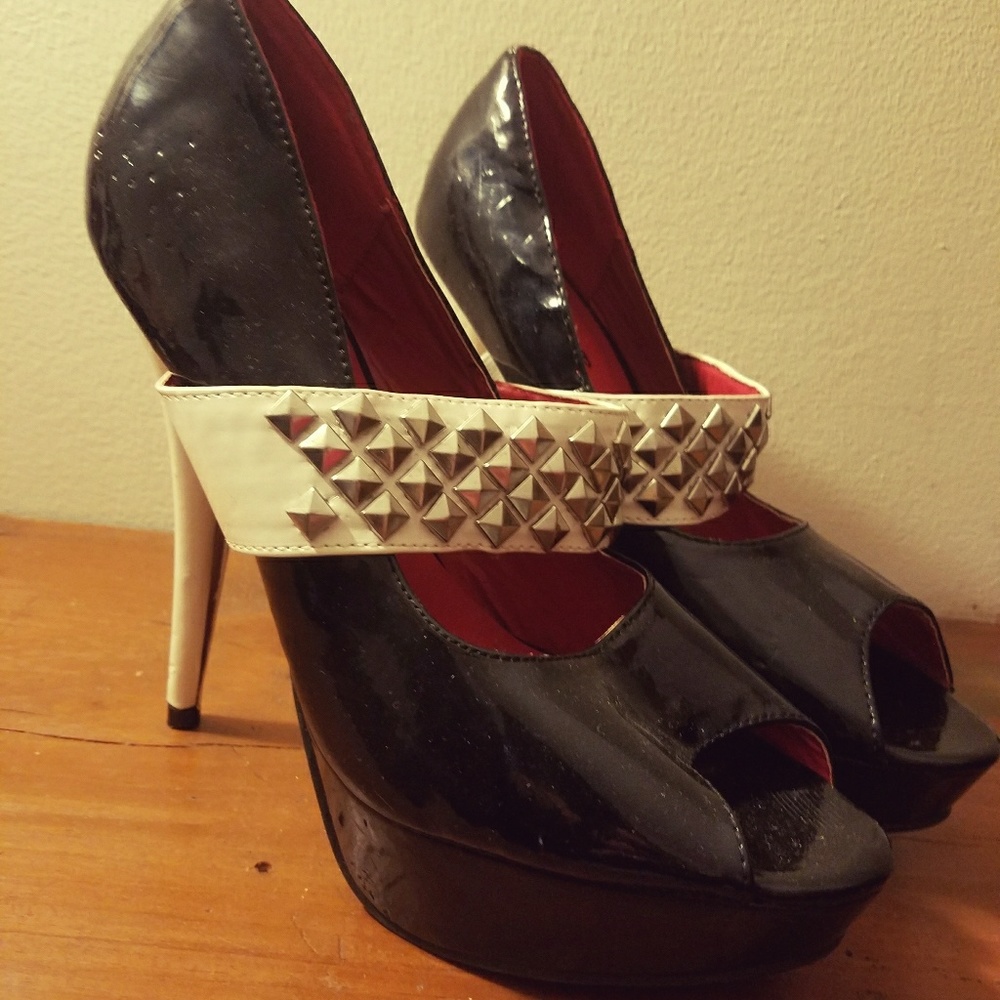 Studded Rocker Heels - Picture 3 of 4